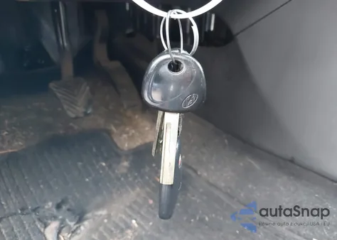 2013 Hyundai Accent Se z USA, uszkodzony, nr VIN KMHCU5AE2DU131918